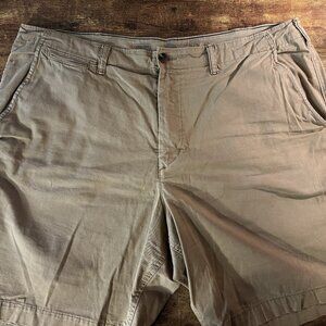 American Eagle - Khaki Shorts - Size 40
